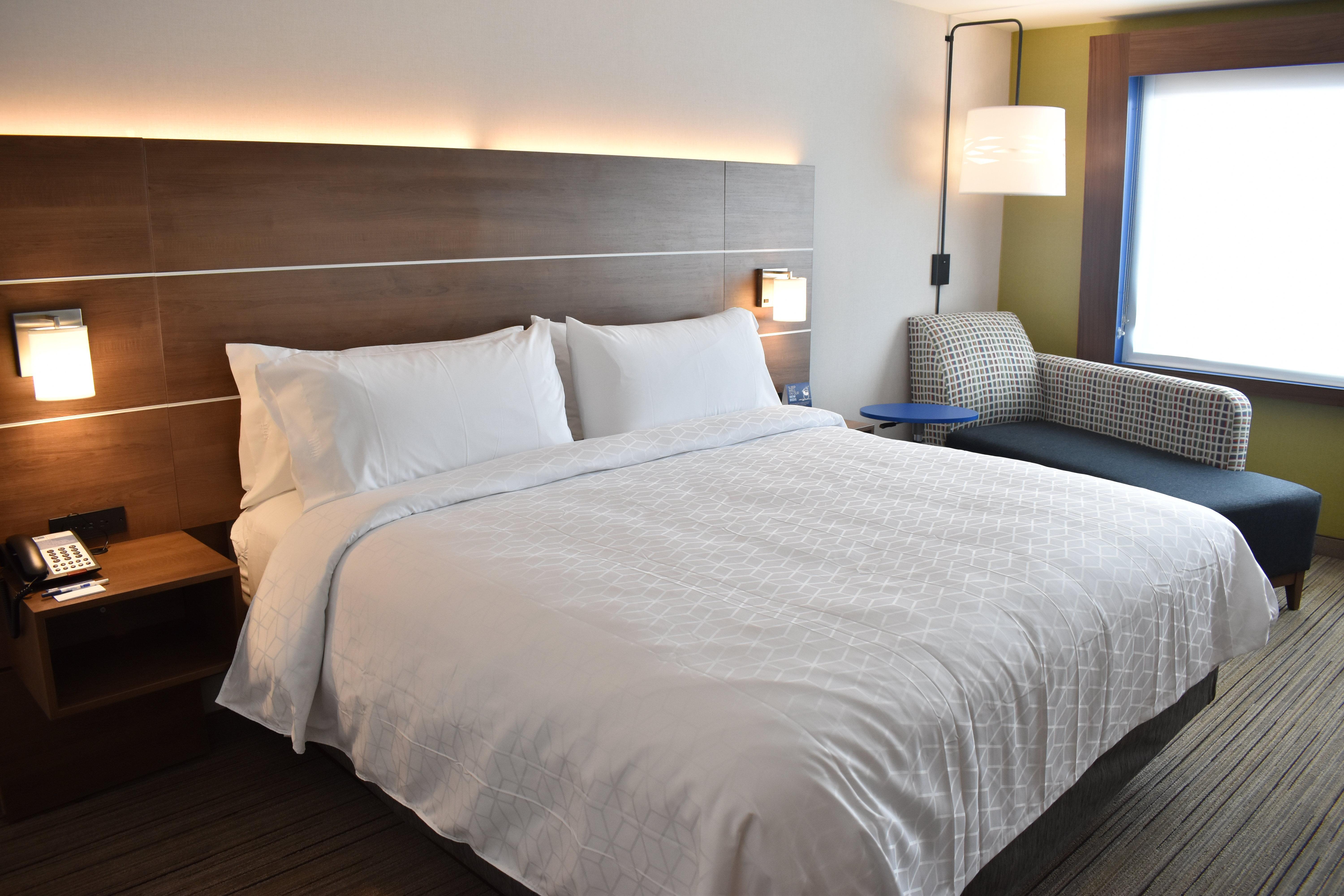 Holiday Inn Express & Suites - Boston South - Randolph By Ihg Luaran gambar