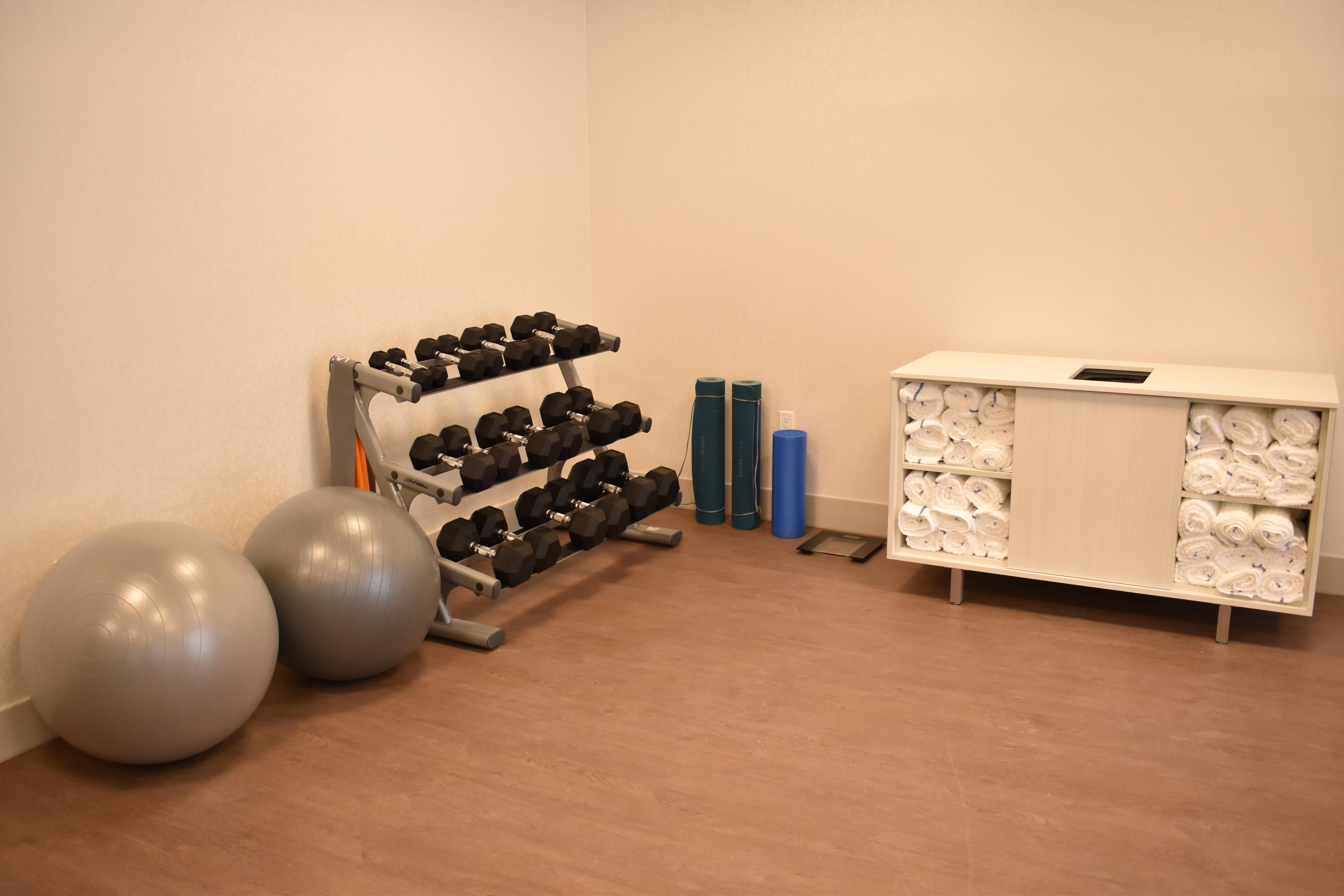 Holiday Inn Express & Suites - Boston South - Randolph By Ihg Luaran gambar