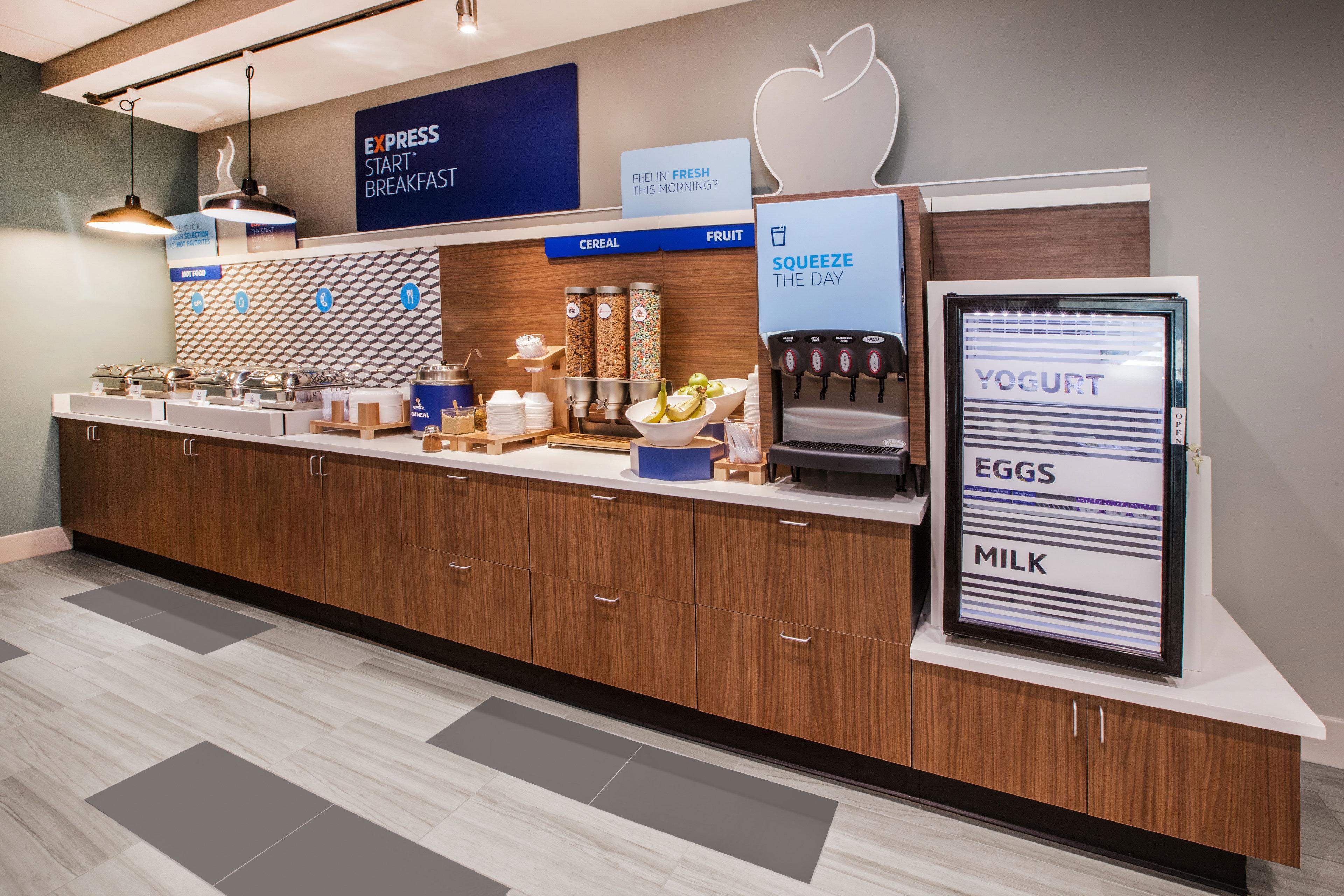 Holiday Inn Express & Suites - Boston South - Randolph By Ihg Luaran gambar