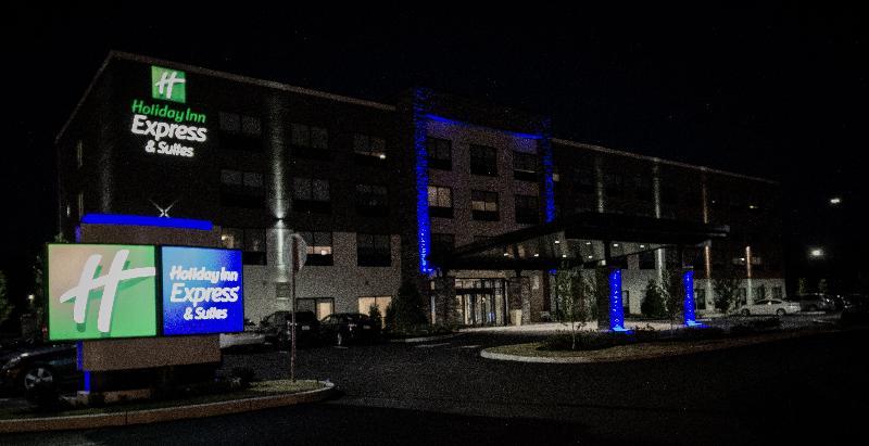 Holiday Inn Express & Suites - Boston South - Randolph By Ihg Luaran gambar