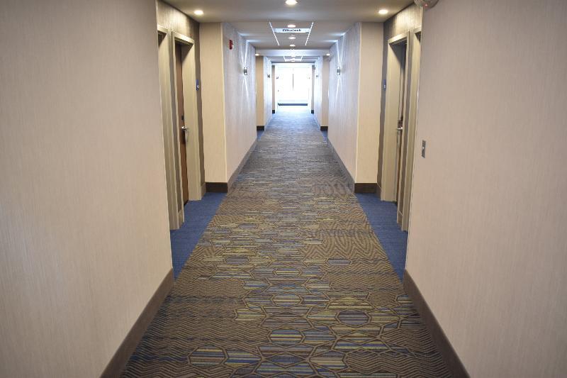 Holiday Inn Express & Suites - Boston South - Randolph By Ihg Luaran gambar