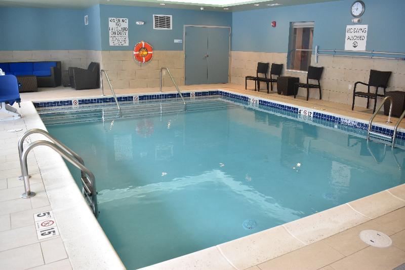 Holiday Inn Express & Suites - Boston South - Randolph By Ihg Luaran gambar